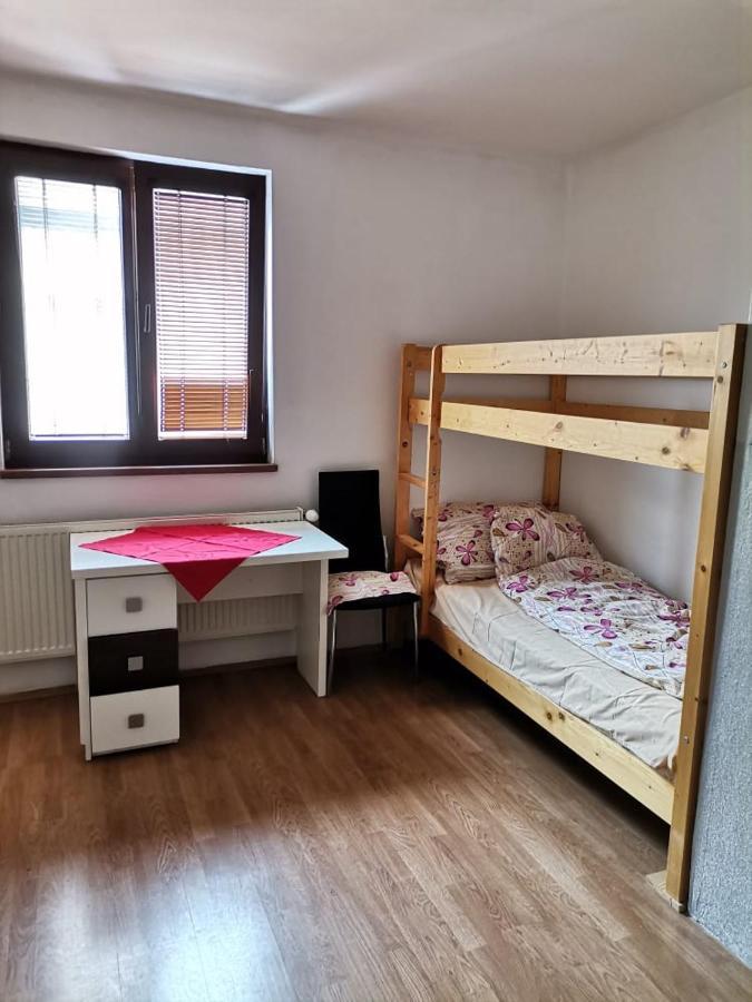Anh' Private Rooms For Tourist Bratislava Esterno foto