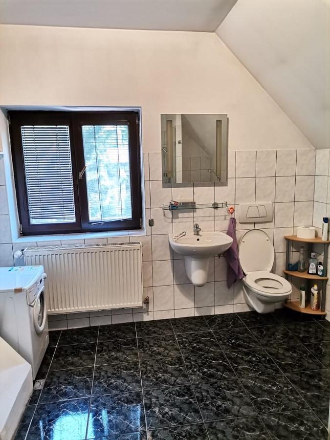 Anh' Private Rooms For Tourist Bratislava Esterno foto