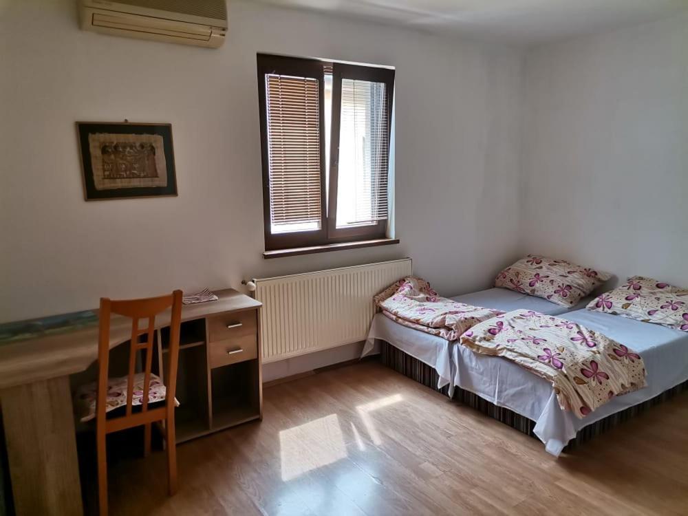 Anh' Private Rooms For Tourist Bratislava Esterno foto