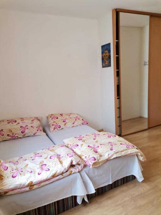 Anh' Private Rooms For Tourist Bratislava Esterno foto