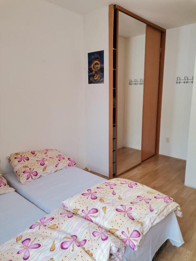 Anh' Private Rooms For Tourist Bratislava Esterno foto